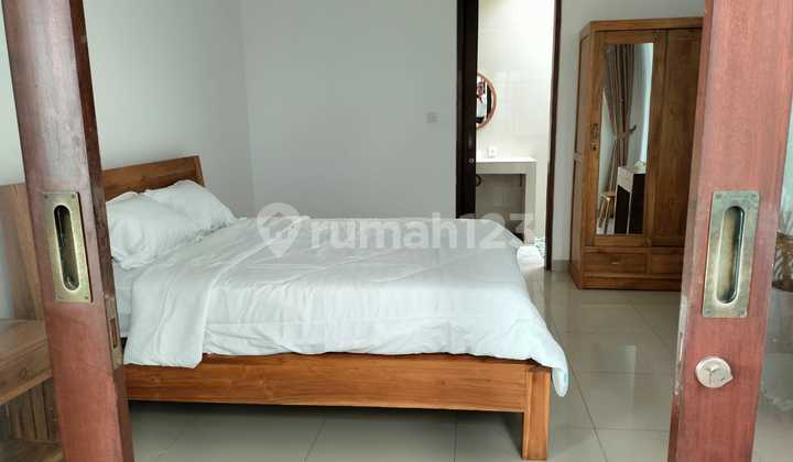 Villa in Kedampang, 3 Bedrooms with Pool and Rice Field View