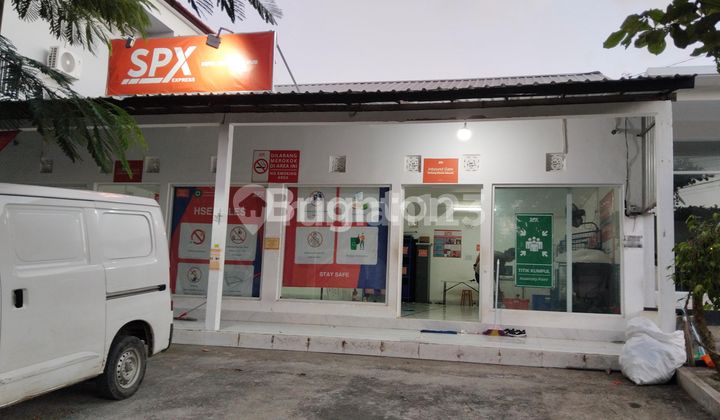 SINGLE-STORY SHOPHOUSE ON ULUWATU ROAD TOWARDS LABUAN SAIT 1