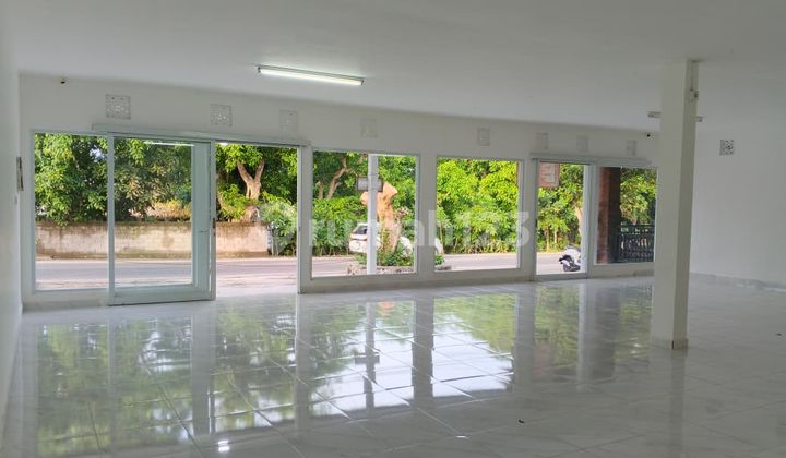 SINGLE-STORY SHOPHOUSE ON ULUWATU ROAD TOWARDS LABUAN SAIT 2