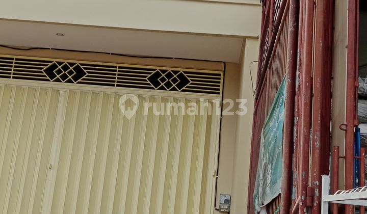 Strategic Shop House on the Side of Uluwatu Main Road, Located in a Busy and Densely Vehicled Area!! 2