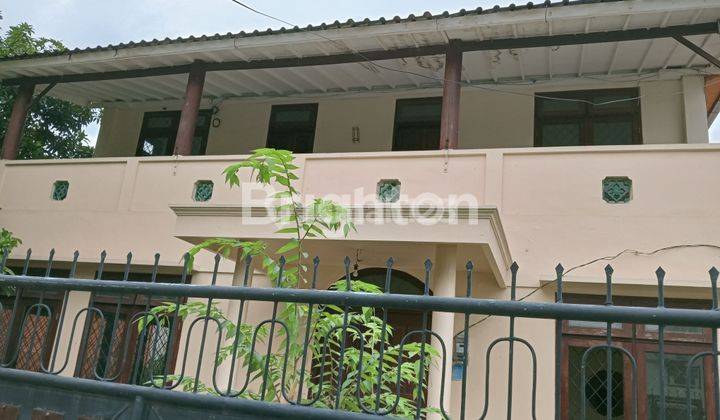 RUMAH SEMI KLASIK DI DENPASAR SELATAN 1