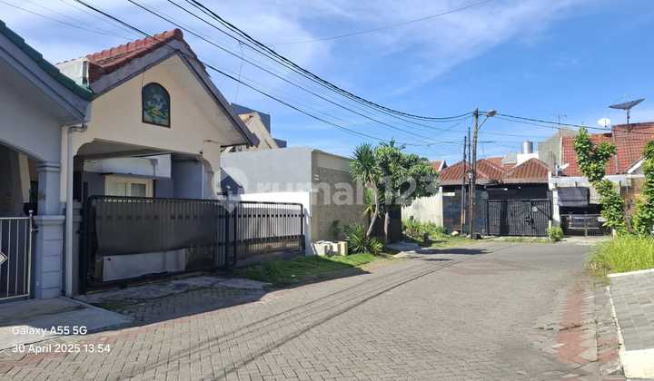 Rumah Di Galaxy Bumi Permai Araya 2 Sukolilo Surabaya Murah 2