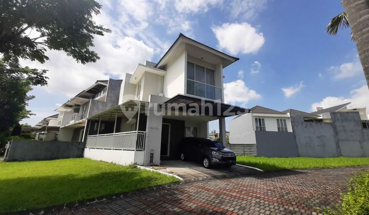 Royal Resident W3603 House Wiyung West Surabaya Cheap 2
