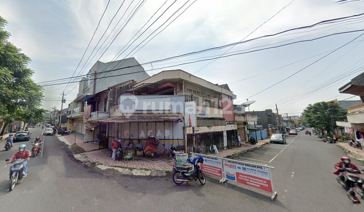 Business Space Hook Position on Pajajaran Street, Kemirirejo, Central Magelang