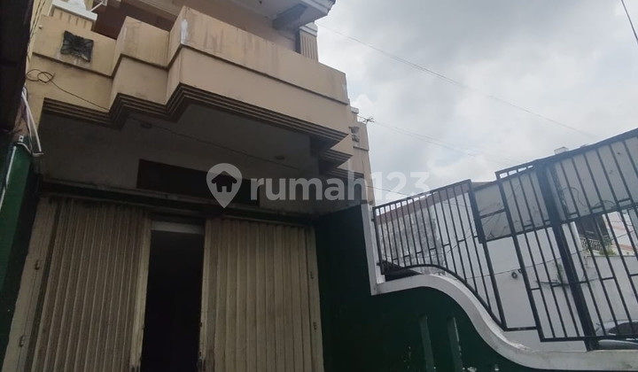 Disewakan Ruko Strategis 2 Lantai Sangat Cocok untuk Usaha di Samirono, Caturtunggal, Depok, Sleman