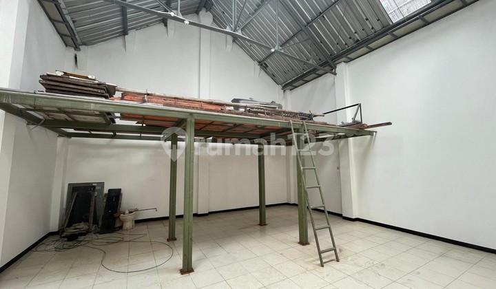 200 Square Meter Warehouse/Office Location Near Magelang Road, Sinduadi, Mlati, Sleman 200 Square Meter Warehouse/Office Location Near Magelang Road, Sinduadi, Mlati, Sleman