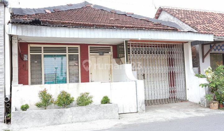 Rumah Disewakan dekat Jl Magelang 1