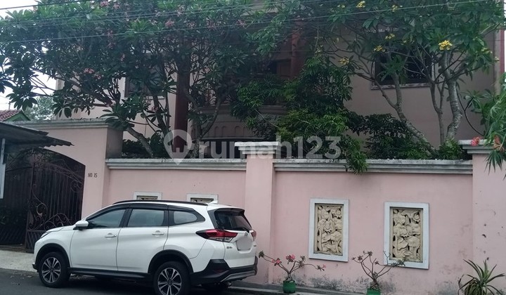 Rumah 2 Lantai Lokasi Kampus Strategis, Hanya 5 Menit ke Stadion Maguwoharjo.