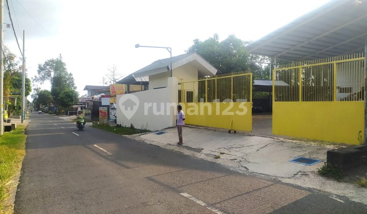 Warehouse 3574 Square Meters Location Near Sleman Government Office