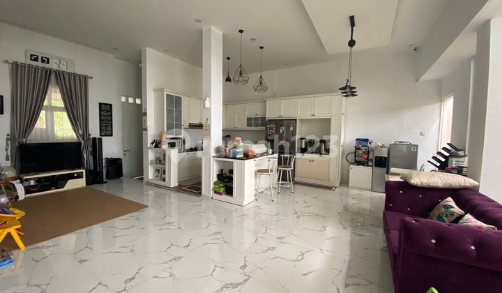 3-Story Furnished Residence Located Near Fisolosofi Kopi Sariharjo Ngaglik Sleman 2