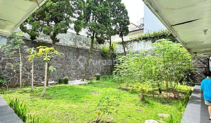 Dijual Rumah Cantik Asri Di Sayap Diponegoro.cocok Untuk Resto 2