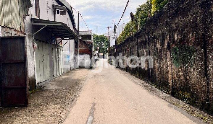 Strategic Warehouse in Cilodong Area