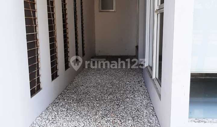 For Sale: 4-Bedroom + 1 House in Sutera Victoria Cluster, Alam Sutera 2