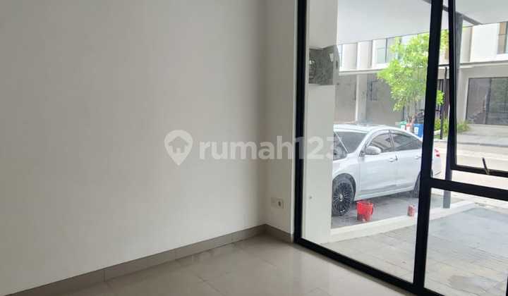 Disewakan Rumah di Cluster Baltimore, PIK 2 Ext (3KT + 1, Unfurnished) 2