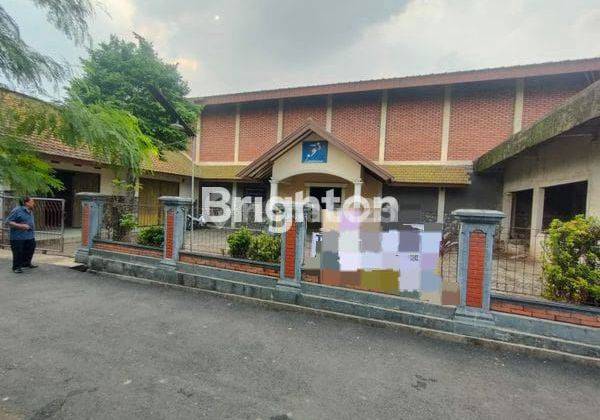 GEDUNG OLAH RAGA (GOR) BABAKAN SUKATANI DEPOK 2