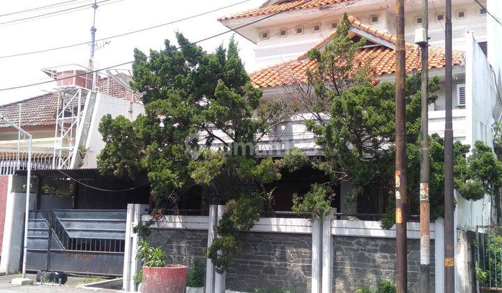 Rumah 2 Lantai, Plafond Tinggi di Jalan Raya Tanah Mas 1