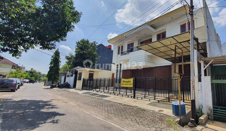 Sewa rumah/gudang/kantor/tempat usaha di Halmahera, tengah kota, bebas banjir 2