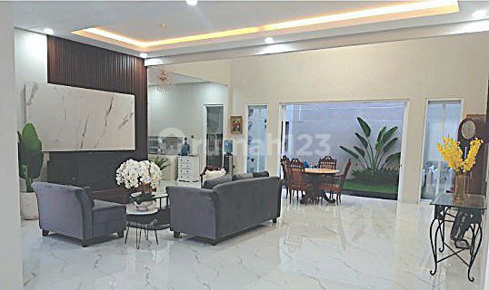 Rumah di Taman Borobudur, Semarang Barat 2 Lantai SHM Bagus 2