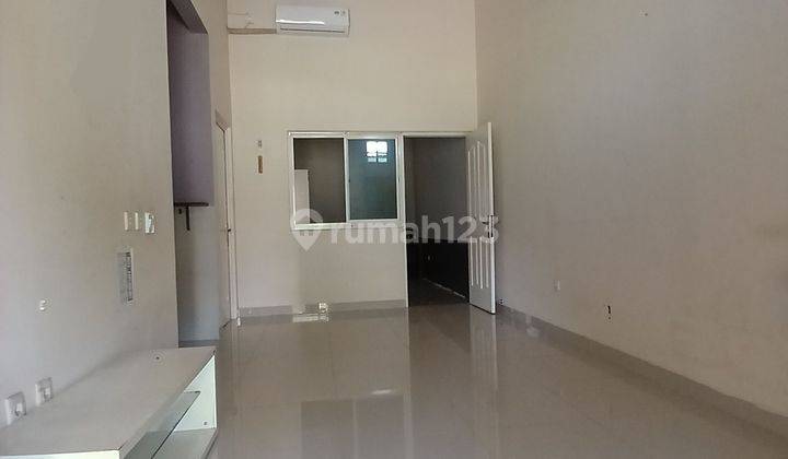 Rumah di Taman Anyelir, full furnished, siap pakai 2