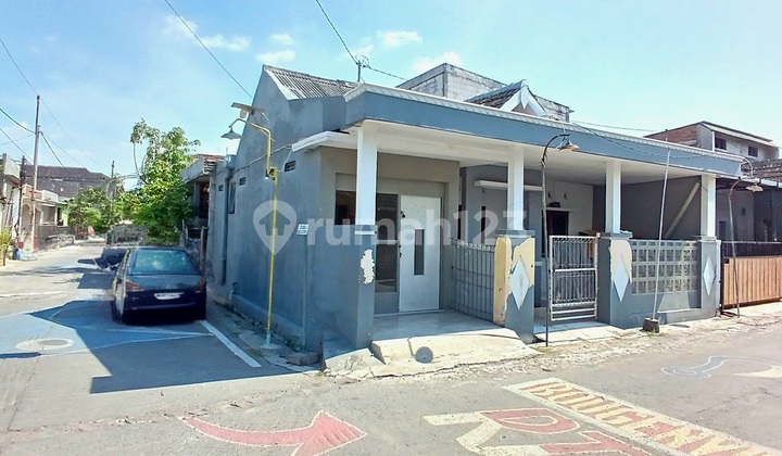 Dijual Rumah Siap Pakai Di Banjardowo, Genuk 2