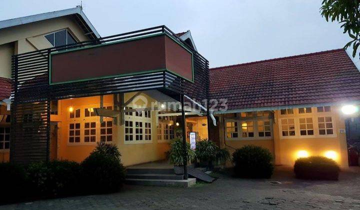 Sewa Rumah Cocok Untuk Cafe/resto/bimbingan Belajar/kantor, Pinggir Jalan, Bebas Banjir. 1