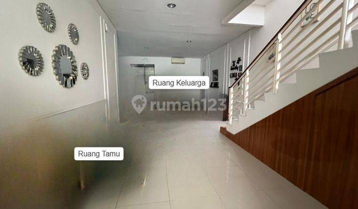 Rumah 2,5lantai Bagus Siap Huni di Cluster Palm Summarecon Bekasi 1