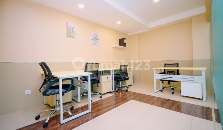 SERVICED OFFICE AT BLOK M SQUARE FOR 4 & 10 PEOPLE SERVICED OFFICE AT BLOK M SQUARE FOR 4 & 10 PEOPLE