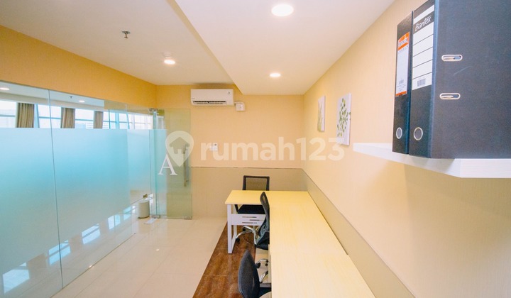 SERVICED OFFICE AT BLOK M SQUARE FOR 4 & 10 PEOPLE SERVICED OFFICE AT BLOK M SQUARE FOR 4 & 10 PEOPLE