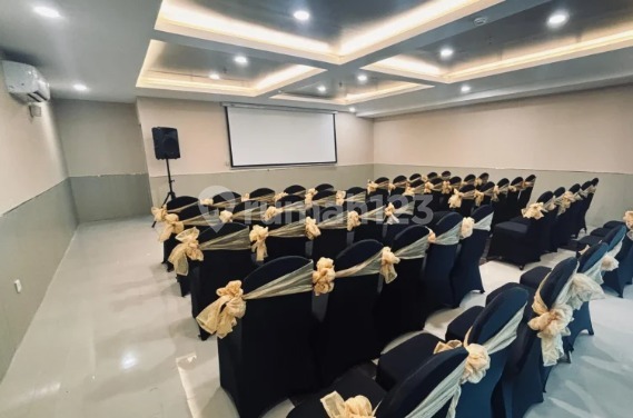 RENT MEETING SPACE AT BLOKM SQUARE