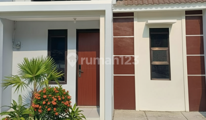 Modern Minimalist House, Serene Hill Ambiance in Sedayu