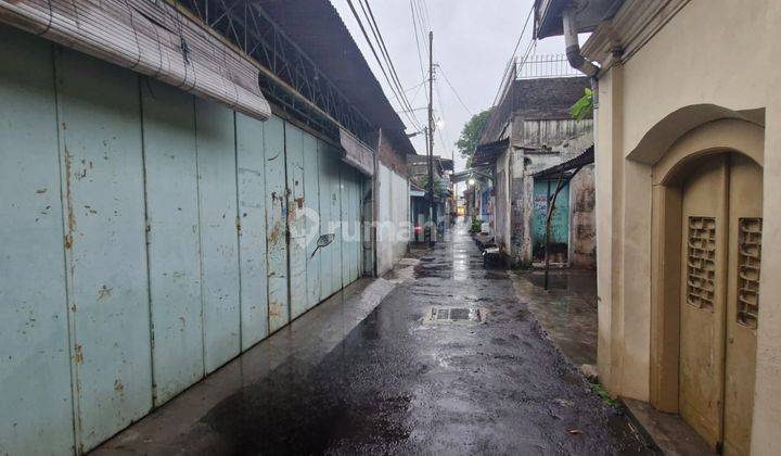 Rumah tengah kota singosaren solo  2