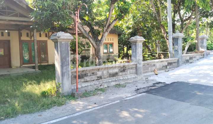 Ready-to-Occupy House in Industrial Area 2