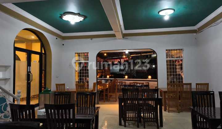 For Sale: Business Premises (Restaurant) Land, Building & Contents Located in Kerten, Laweyan, Surakarta