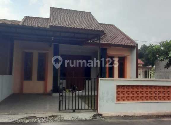 Rumah Siap Huni Istimewa di Klaten  1