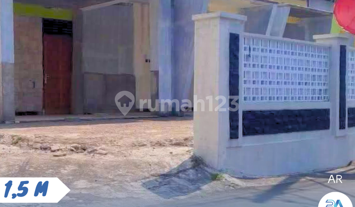 For Sale Fast House and Land on Jl. Pusponyidro, Tonggalan, Central Klaten