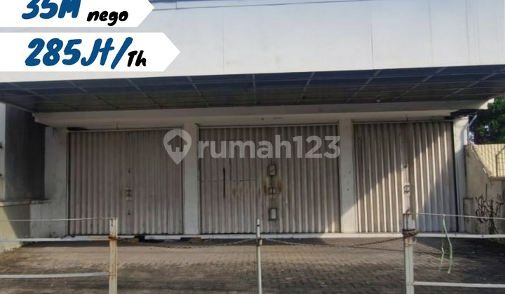 For Sale/For Rent Ex-Alfamart Shophouse on Jl Jend Sudirman 340, Semarang 1
