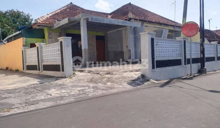Di Jual Cepat Rumah dan Tanah di Jl. Pusponyidro, Tonggalan, Klaten Tengah 2