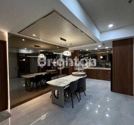 Mahattan Condominium