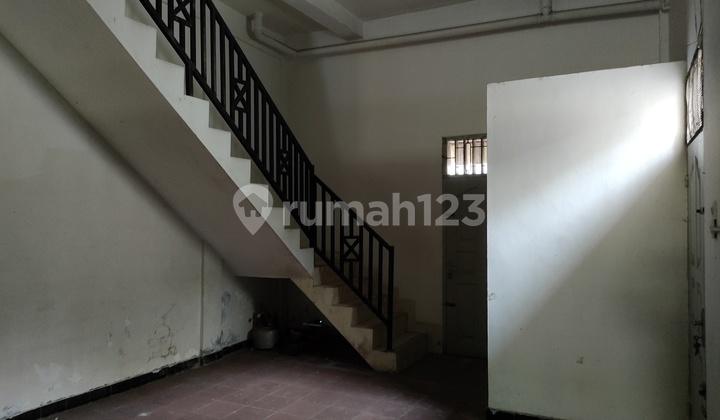 3-Story House Ready to Occup - Jl. Sutrisno, Medan 3-Story House Ready to Occup - Jl. Sutrisno, Medan