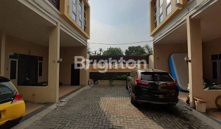 Ruko komplek Elegance Town House jalan rakyat 1