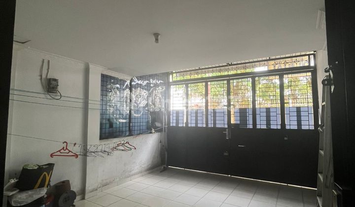 Ready-to-Live House – Strategic Location on Jl. Emas, Medan Ready-to-Live House – Strategic Location on Jl. Emas, Medan