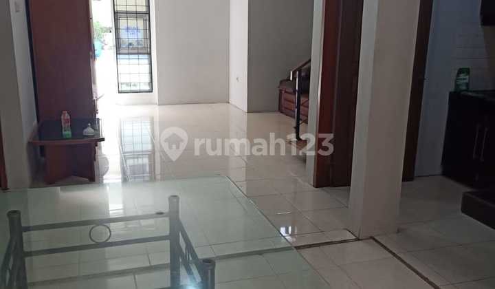 Rumah Siap Huni Semi Furnished di Sayap Pajajaran