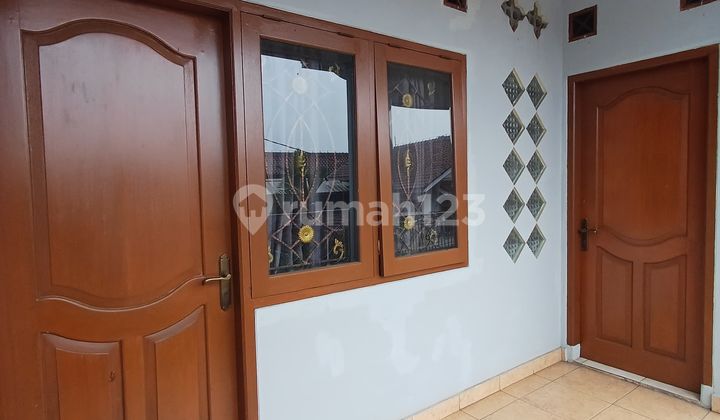 Rumah Bagus Semi Furnished di Sayap Buah Batu 2