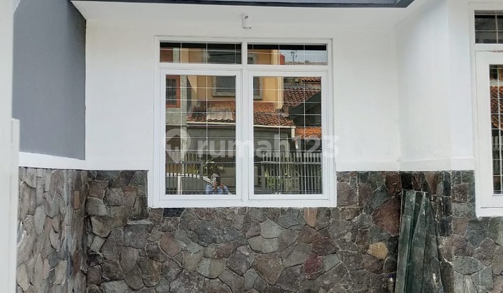 Rumah Bagus Terawat Siap Huni SHM di Arcamanik 1