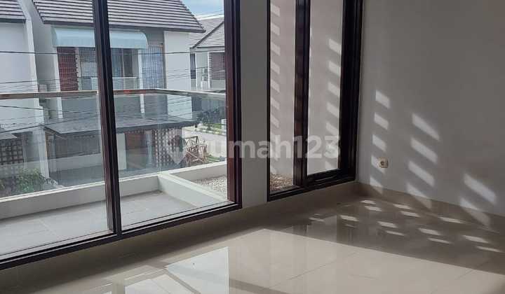 Nice House Ready to Occupy 2 Floors in Nusantara Regency Ciganitri 2