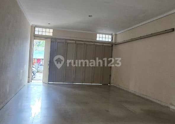 Ruko 3 Lantai Siap Huni di Mainroad Rajawali