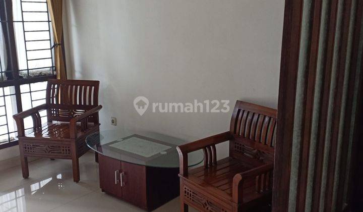 Rumah Bagus Semi Furnished SHM di Batununggal 1