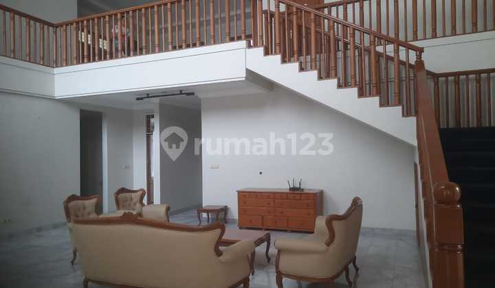 Semi-Furnished House in Setrasari near Gerlong