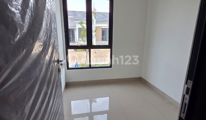 Ready-to-Occupy New Avega Type House in Podomoro 2