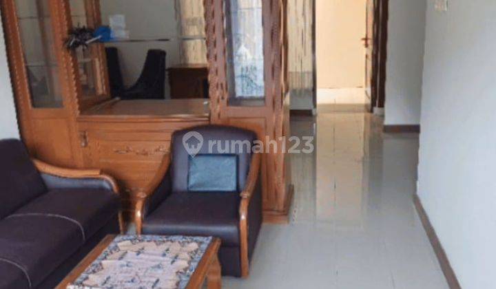 Rumah Bagus Semi Furnished SHM di Antapani 1